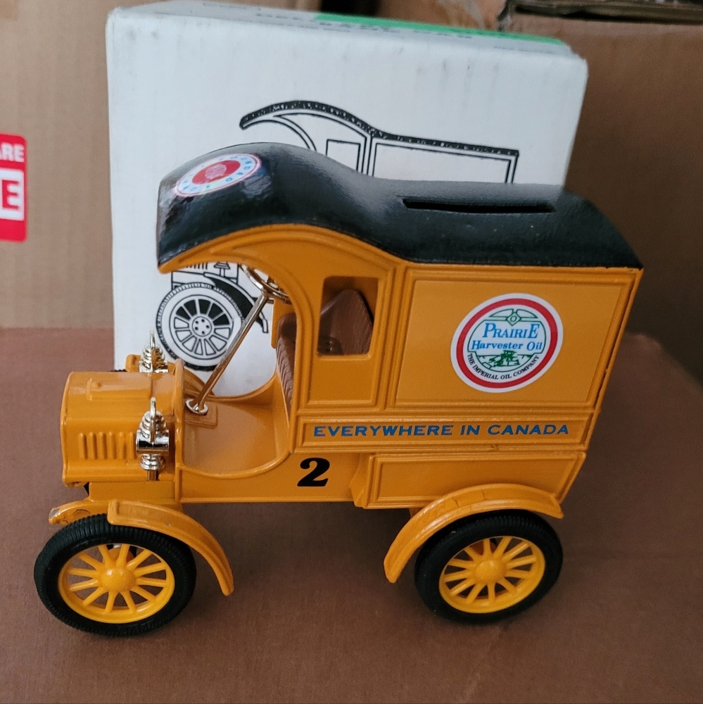 Cast Metal Vintage Truck Coin Bank